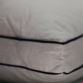 بالش دیواه دار با پارچه کتان و الیاف ماکروژل